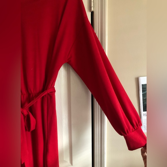Red Mid-Length Long Sleeve Dress - Picture 3 of 4
